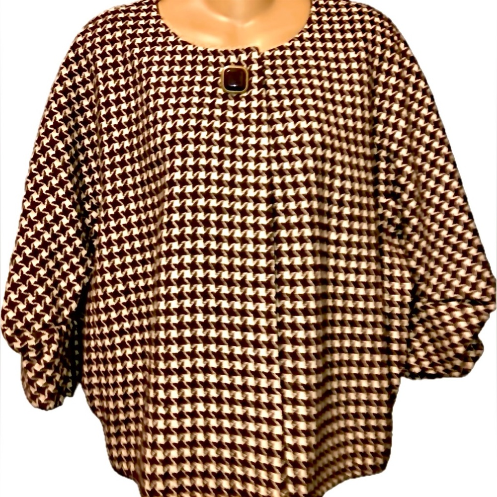 VTG | FOCUS 2000 | 3/4 SLEEVE TWEEDT BLAZER |
| SIZE:6 |
